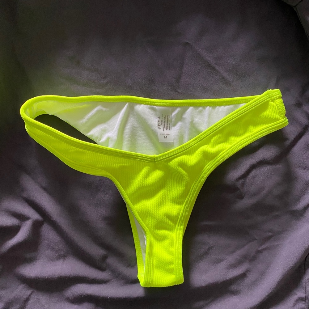 SUNNYBUNNY bright swim bottoms NWT